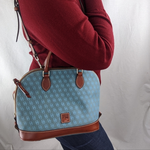 *SOLD* Dooney & Bourke Gretta Zip Zip Satchel - Picture 3 of 15